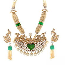 孔雀珠宝 眼镜中的妖娆钻饰