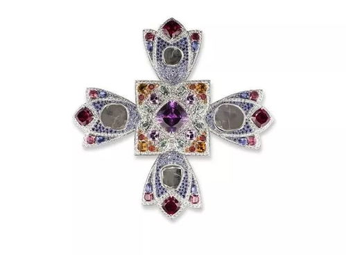 光影交融 中西风格兼具的珠宝设计师王幼伦的眼镜艺术